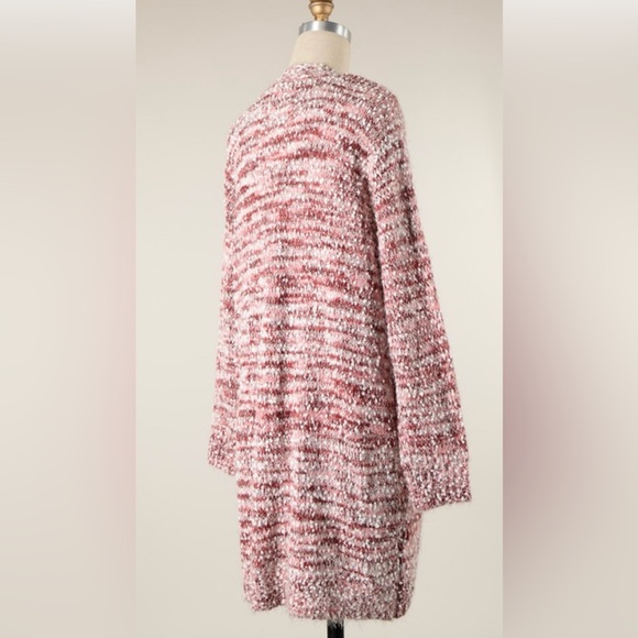 149.TWO TONED LONG SLEEVE FUZZY KNIT CARDIGAN - Picture 2 of 4